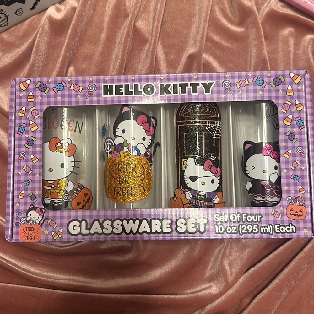 Hello kitty cups